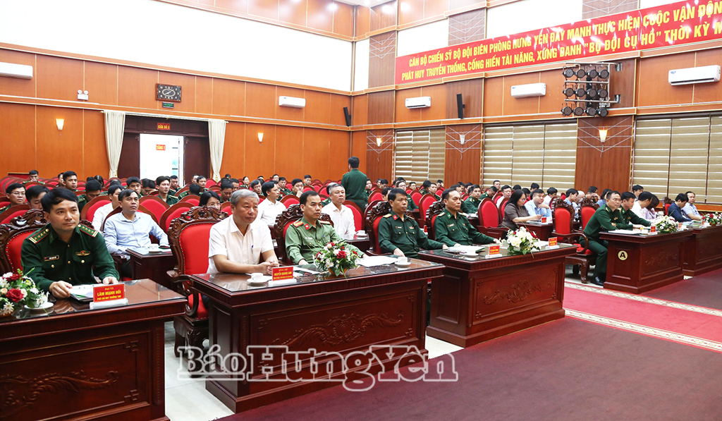 Các đại biểu dự hội nghị.