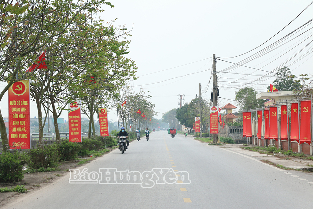 Hệ thống đường giao thông ở xã Ái Quốc được quan tâm đầu tư xây dựng đồng bộ, đáp ứng nhu cầu đi lại của người dân.