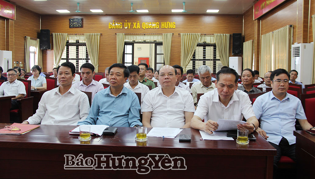 Các đại biểu dự hội nghị.