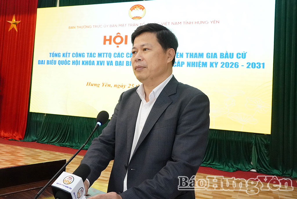 Đồng chí Phó Bí thư Thường trực Tỉnh ủy, Chủ tịch Ủy ban MTTQ Việt Nam tỉnh Trần Quốc Toản phát biểu tại hội nghị.