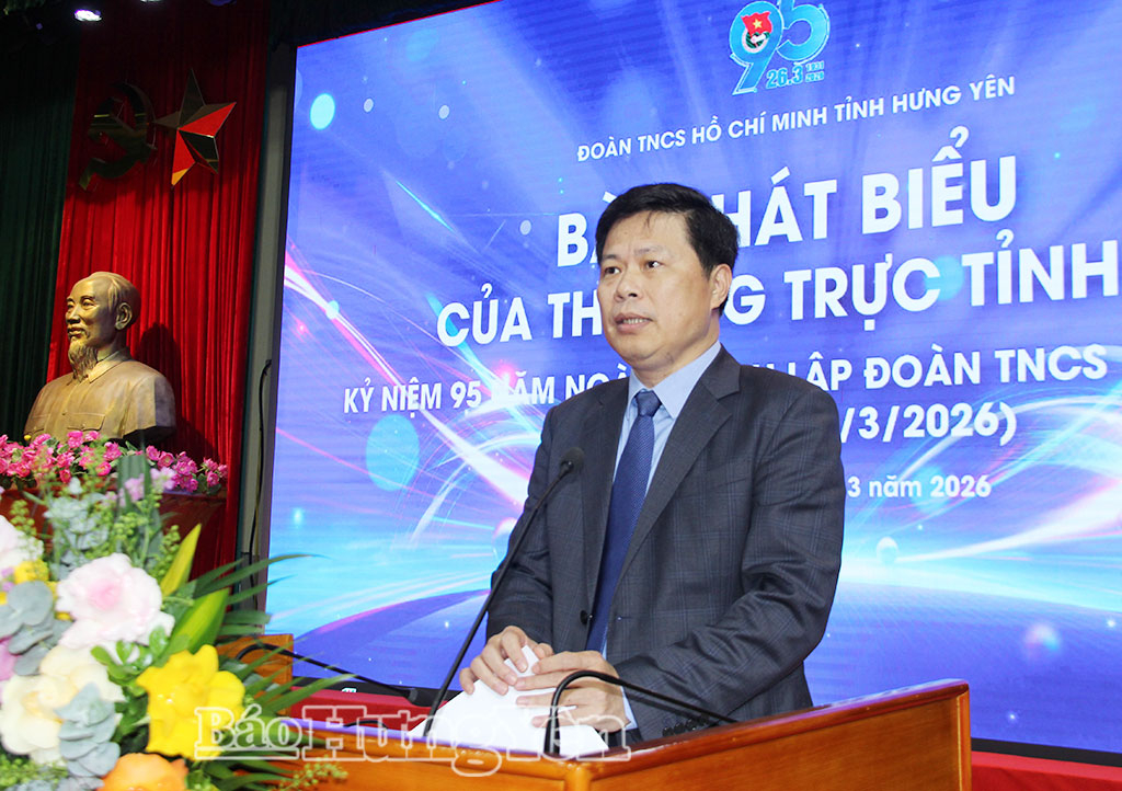 Đồng chí Phó Bí thư Thường trực Tỉnh ủy Trần Quốc Toản phát biểu tại chương trình.