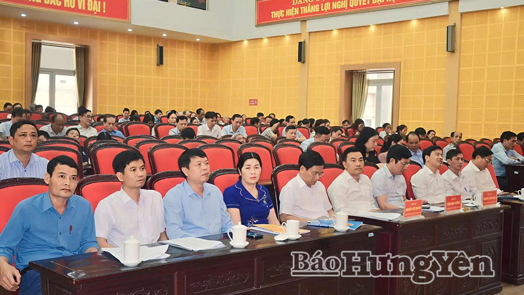 Các đại biểu dự hội nghị.