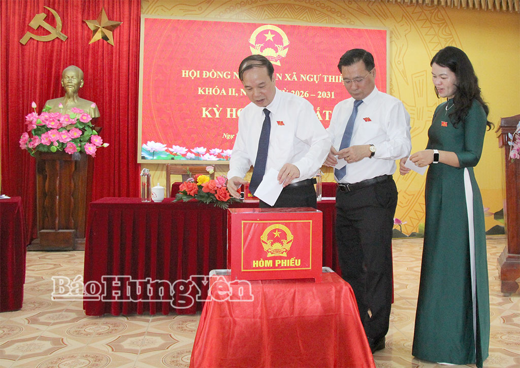 Đại biểu HĐND xã Ngự Thiên tiến hành bầu chức danh Chủ tịch HĐND xã khóa II, nhiệm kỳ 2026 - 2031. Ảnh: Nguyễn Thuỷ