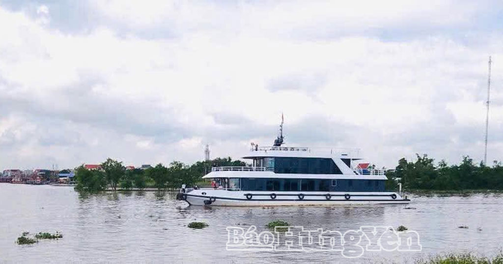 Tàu của Công ty Cổ phần Tập đoàn đóng tàu Đại Dương (xã Thái Thụy) vươn khơi.