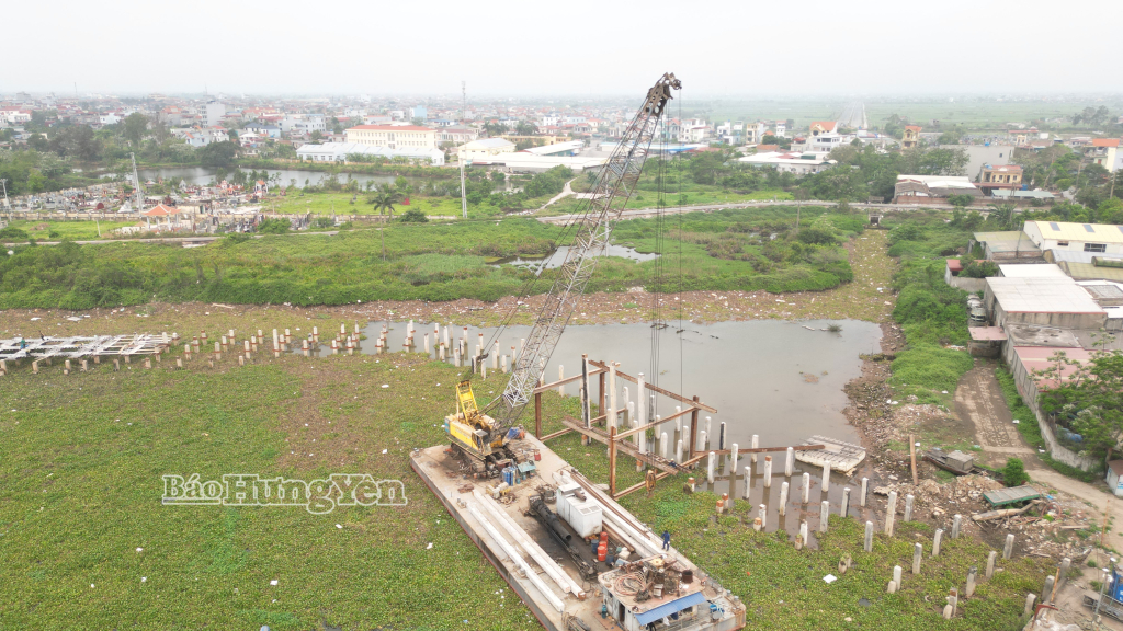 Dự án nâng cấp cảng cá Tân Sơn, khối lượng thực hiện đạt khoảng 45%.