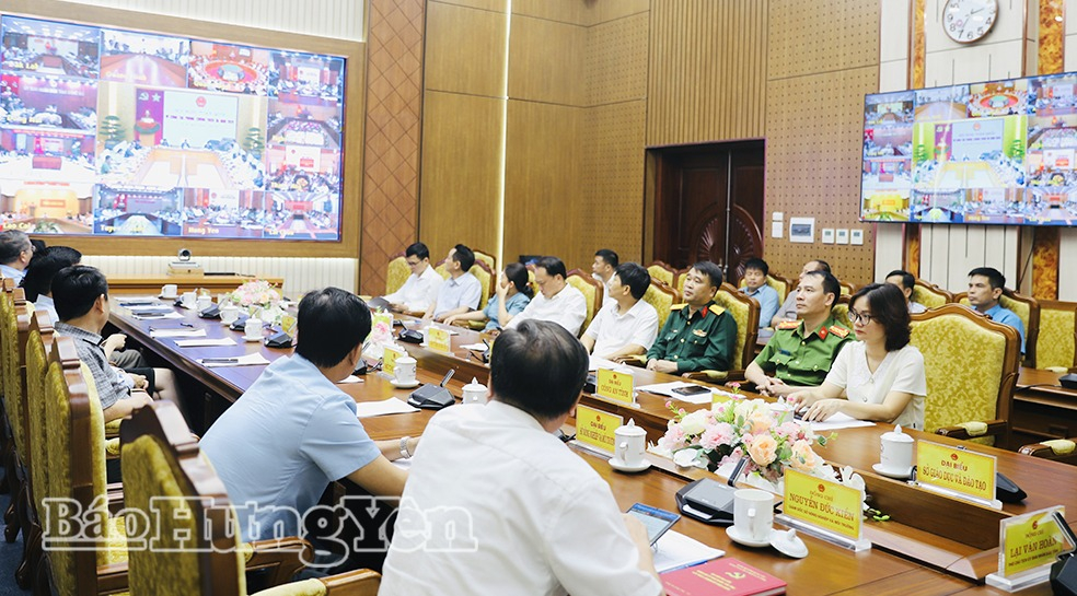 Các đại biểu tham dự hội nghị tại điểm cầu tỉnh Hưng Yên.