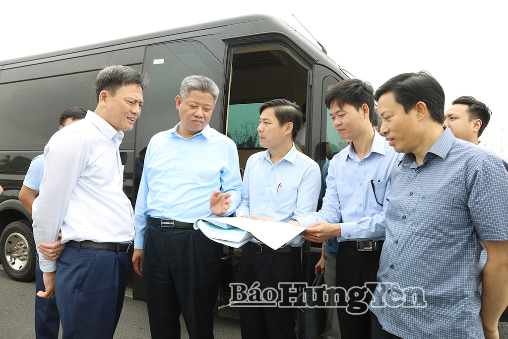 Đồng chí Phó Bí thư Tỉnh ủy Nguyễn Mạnh Quyền cùng đoàn công tác khảo sát tại Khu công nghiệp Dược – Sinh học (xã Quỳnh An).