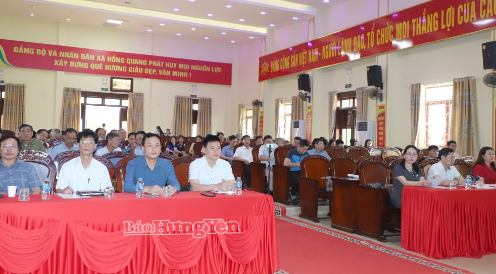 Các đại biểu dự hội nghị.