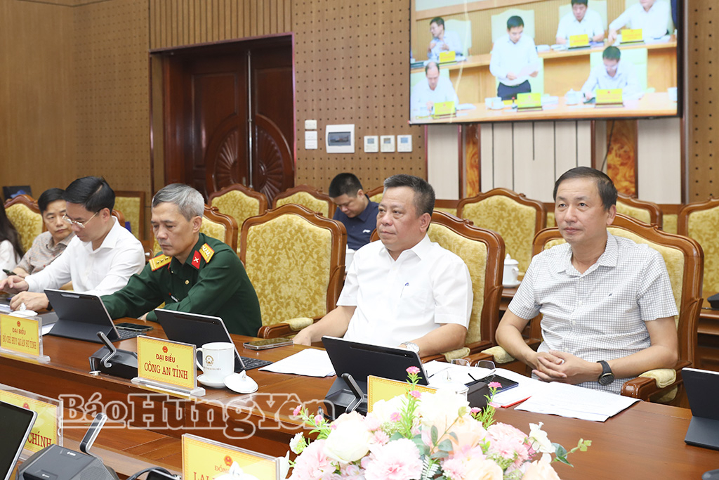 Các đại biểu dự hội nghị tại điểm cầu tỉnh Hưng Yên.