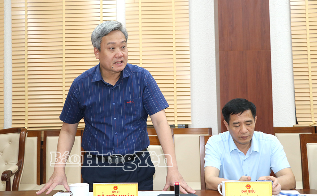 Đồng chí Giám đốc Sở Văn hoá, Thể thao và Du lịch phát biểu tiếp thu các ý kiến đóng góp của các đại biểu. 