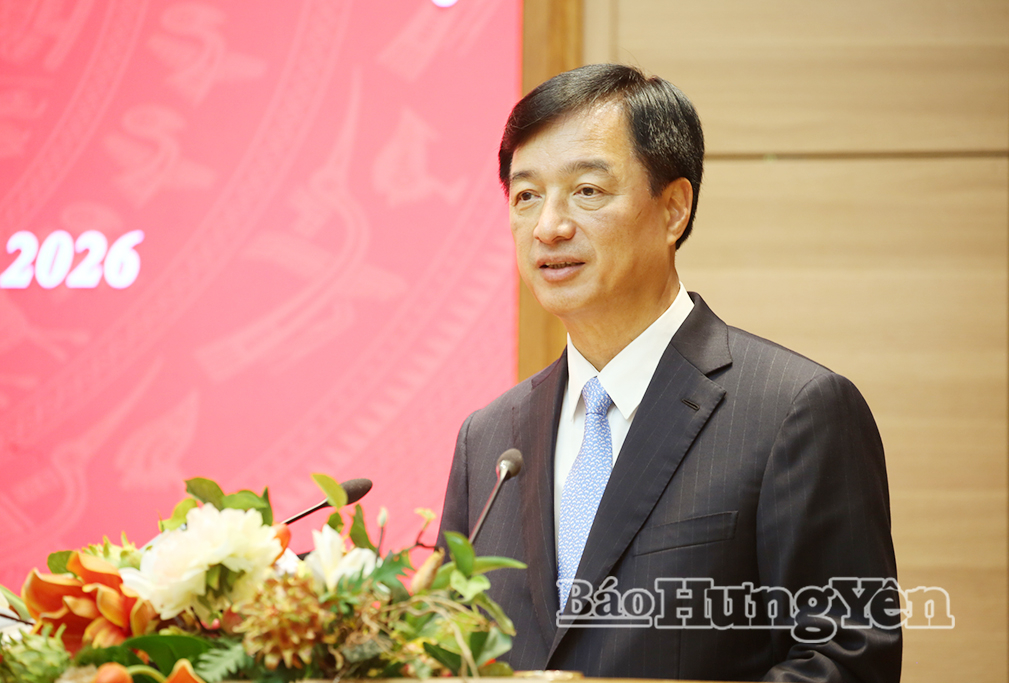 Đồng chí Nguyễn Duy Ngọc, Ủy viên Bộ Chính trị, Bí thư Trung ương Đảng, Trưởng ban Tổ chức Trung ương phát biểu tại hội nghị.