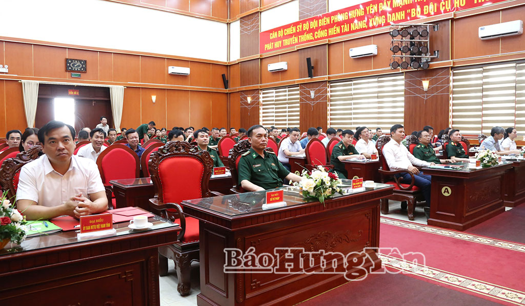 Các đại biểu dự hội nghị.