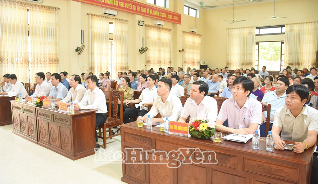 Các đại biểu dự hội nghị.