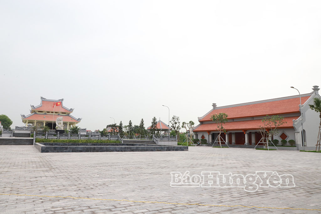 Khu tưởng niệm Anh hùng liệt sĩ Bùi Thị Cúc được xây dựng tại thôn Vân Mạc, xã Xuân Trúc.