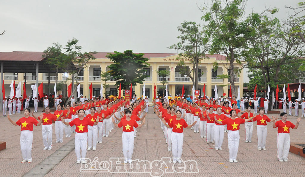 Màn đồng diễn tại lễ khai mạc.