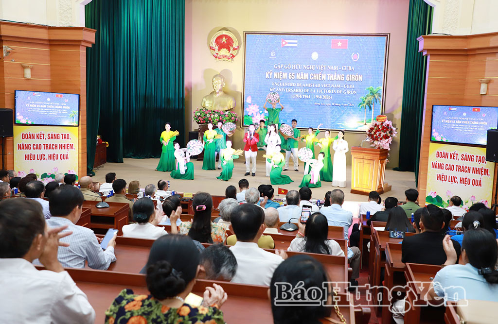 Quang cảnh buổi gặp gỡ hữu nghị Việt Nam - Cuba, kỷ niệm 65 năm chiến thắng Girón.