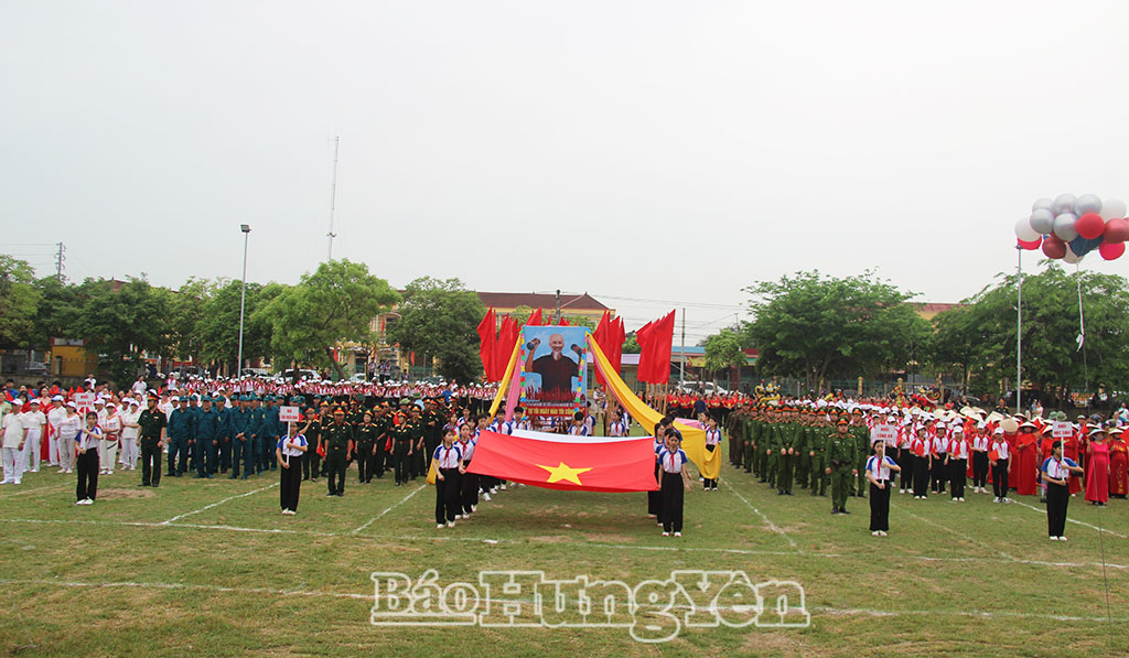 Toàn cảnh lễ khai mạc Đại hội TDTT lần thứ I, xã Nam Thụy Anh.