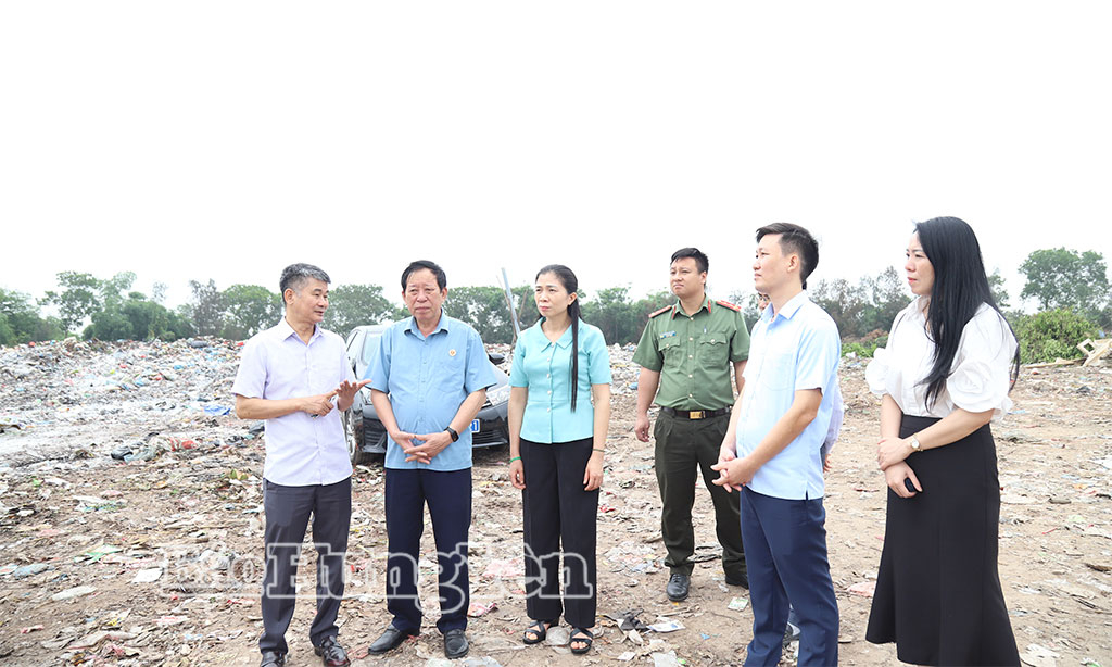 Tổ giám sát số 5 giám sát tại khu xử lý chất thải rắn thành phố Hưng Yên do Công ty cổ phần Môi trường và Công trình đô thị Hưng Yên quản lý, vận hành.