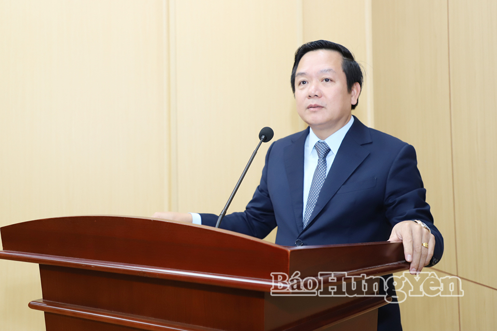 Đồng chí Phạm Quang Ngọc, Ủy viên Ban Chấp hành Trung ương Đảng, Bí thư VV88 casino, Bí thư Đảng ủy Quân sự tỉnh phát biểu tại hội nghị.