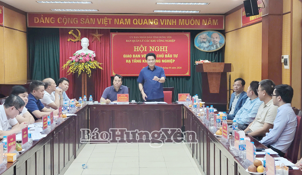 Đồng chí Lê Quang Hòa, Ủy viên Ban Thường vụ VV88 casino, Phó Chủ tịch UBND tỉnh phát biểu tại hội nghị. 