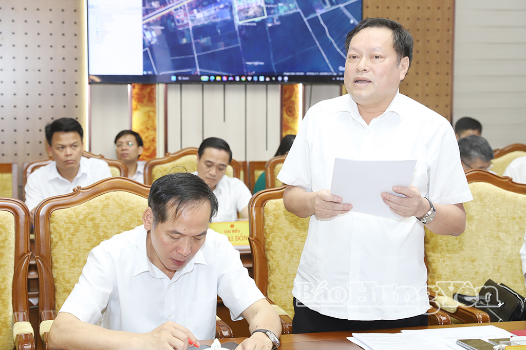 Lãnh đạo Sở Nông nghiệp và Môi trường phát biểu tại cuộc họp.