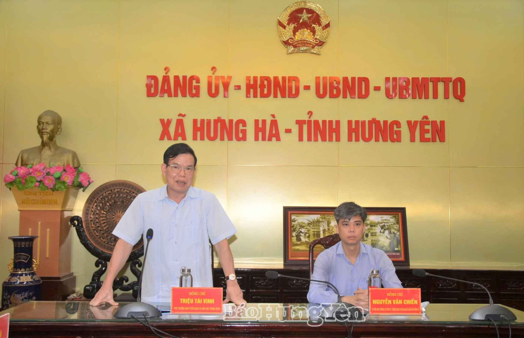 Đồng chí Triệu Tài Vinh, Phó Trưởng ban Tuyên giáo và Dân vận Trung ương phát biểu kết luận buổi khảo sát tại xã Hưng Hà.