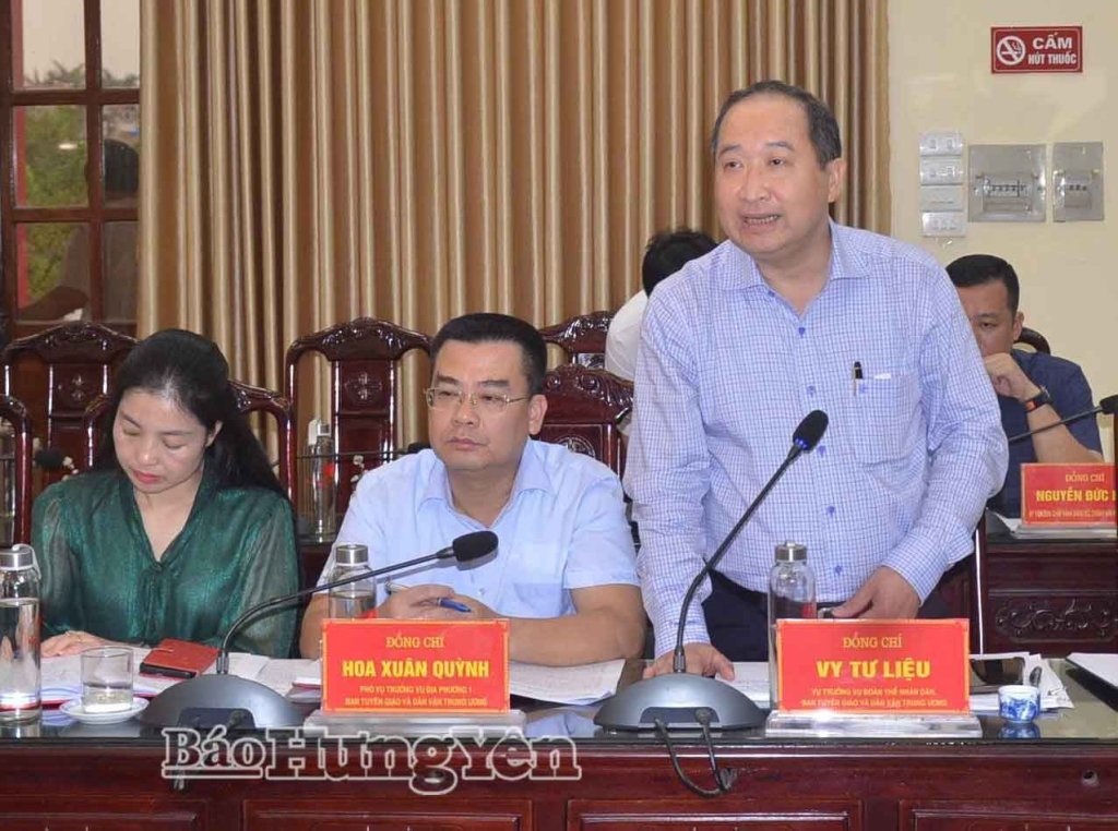 Thành viên Đoàn khảo sát phát biểu ý kiến tại buổi khảo sát. 