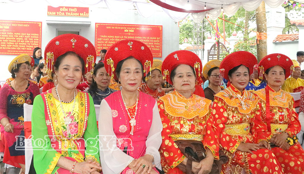 Nhân dân tham dự khai mạc Lễ hội truyền thống đền Trần năm 2026. 