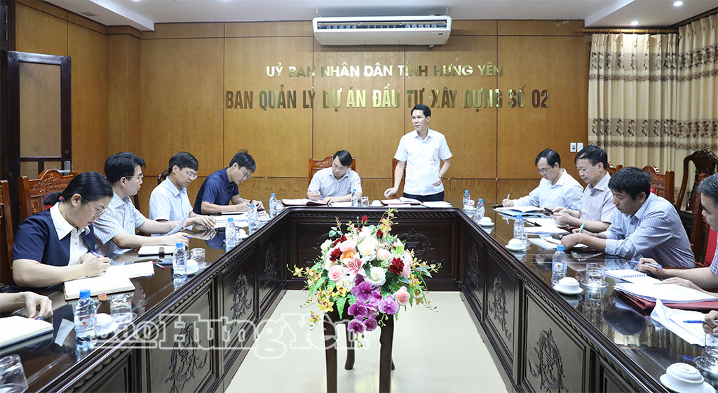 Đại diện lãnh đạo Sở Xây dựng phát biểu tại cuộc họp