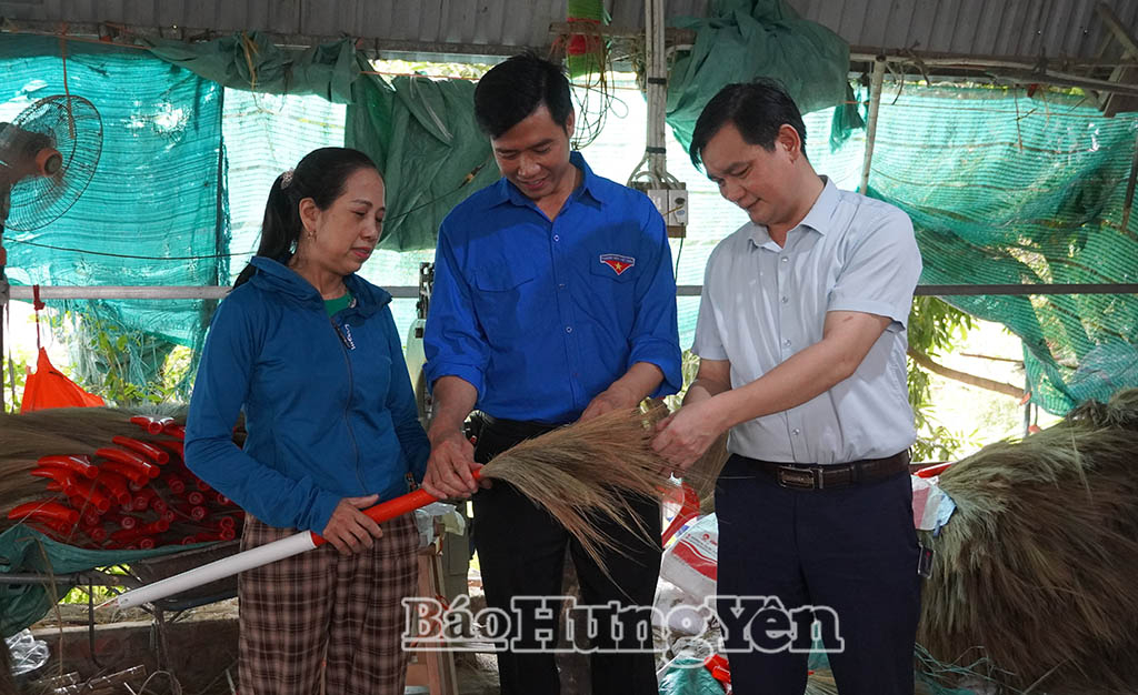 Đoàn Thanh niên xã Diên Hà thành lập 6 câu lạc bộ sản xuất nghề truyền thống.