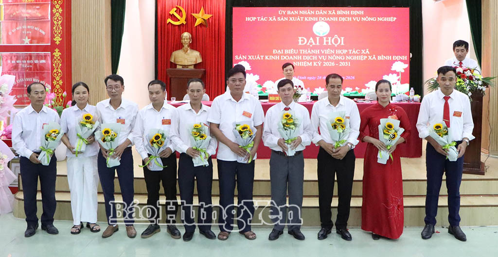 Hội đồng quản trị, Ban kiểm soát và Kiểm soát trưởng nhiệm kỳ mới ra mắt Đại hội.