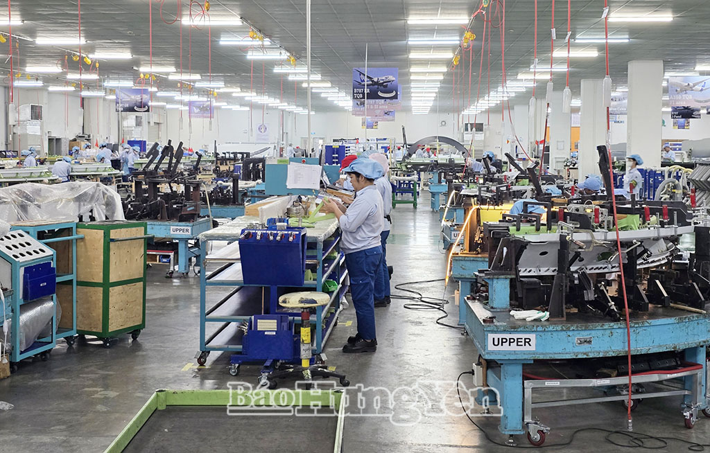 Dây chuyền sản xuất linh kiện lắp cánh máy bay cho những hãng lớn như Boeing, Airbus của Công ty TNHH NIKKISO Việt Nam.