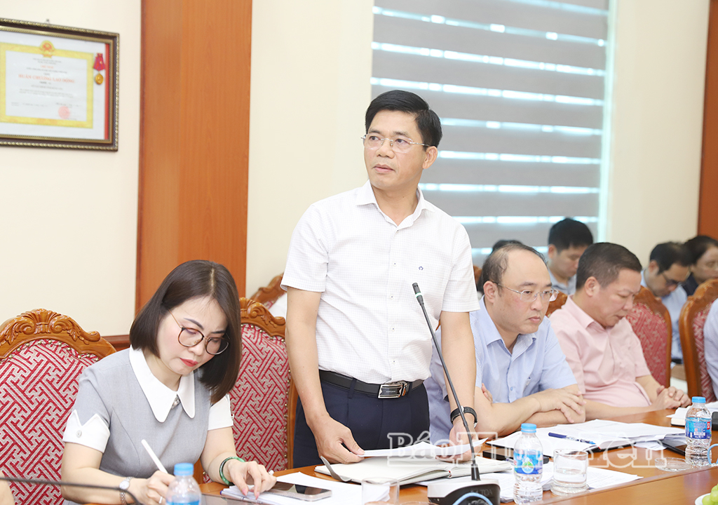 Lãnh đạo Thuế VV88 là nền tảng casino trực tuyến uy tín hàng đầu phát biểu.