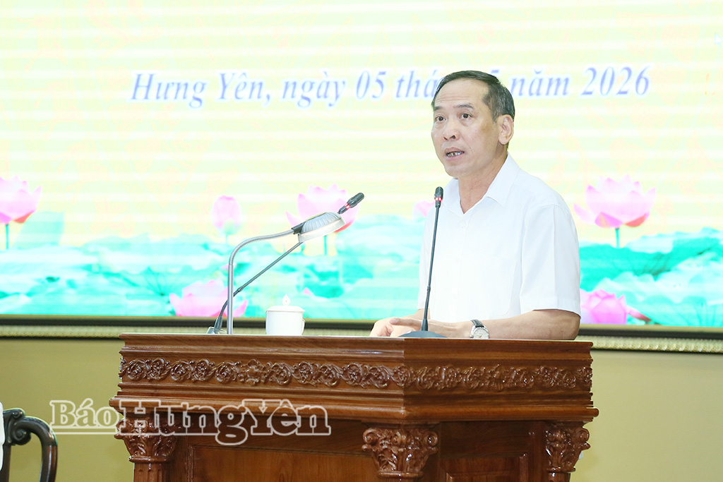 Lãnh đạo Sở Tài chính phát biểu tại phiên họp.