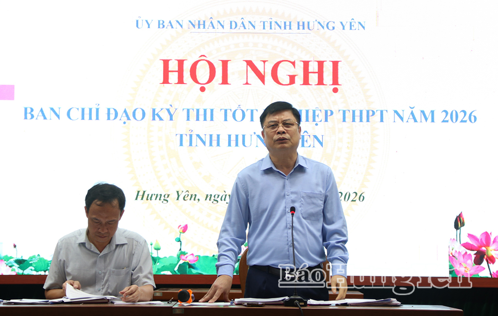 Đồng chí Phạm Văn Nghiêm, Phó Chủ tịch UBND tỉnh, Trưởng ban Chỉ đạo kỳ thi tốt nghiệp THPT năm 2026 phát biểu tại cuộc họp.