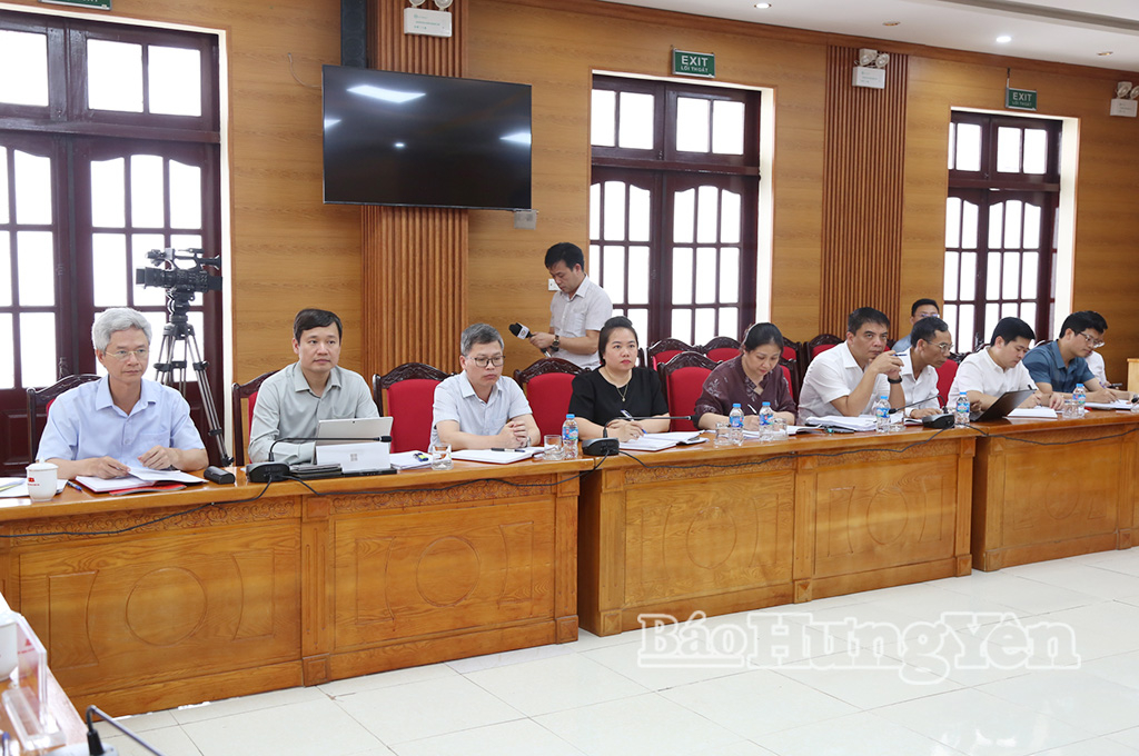 Các đại biểu dự hội nghị. 