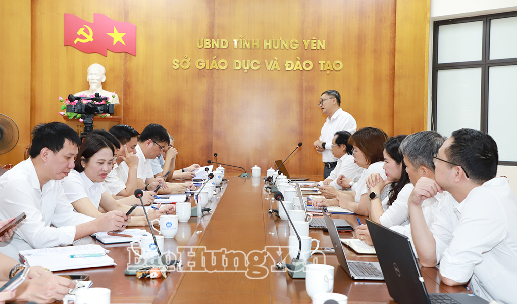 Các đại biểu dự hội nghị.