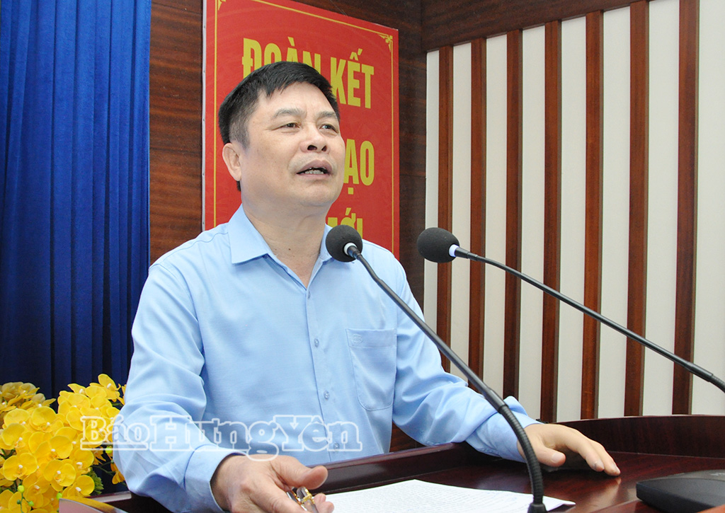 Đồng chí Phạm Văn Nghiêm, Phó Chủ tịch UBND tỉnh phát biểu tại Công ty cổ phần gốm sứ Long Hầu (Khu công nghiệp Tiền Hải).