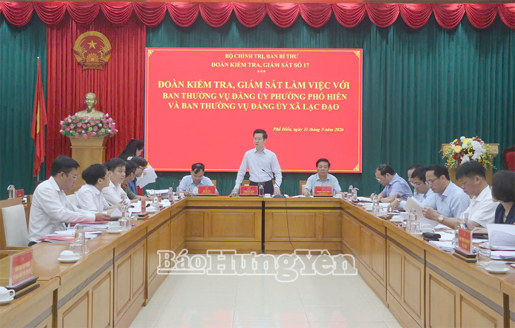 Quang cảnh buổi làm việc.