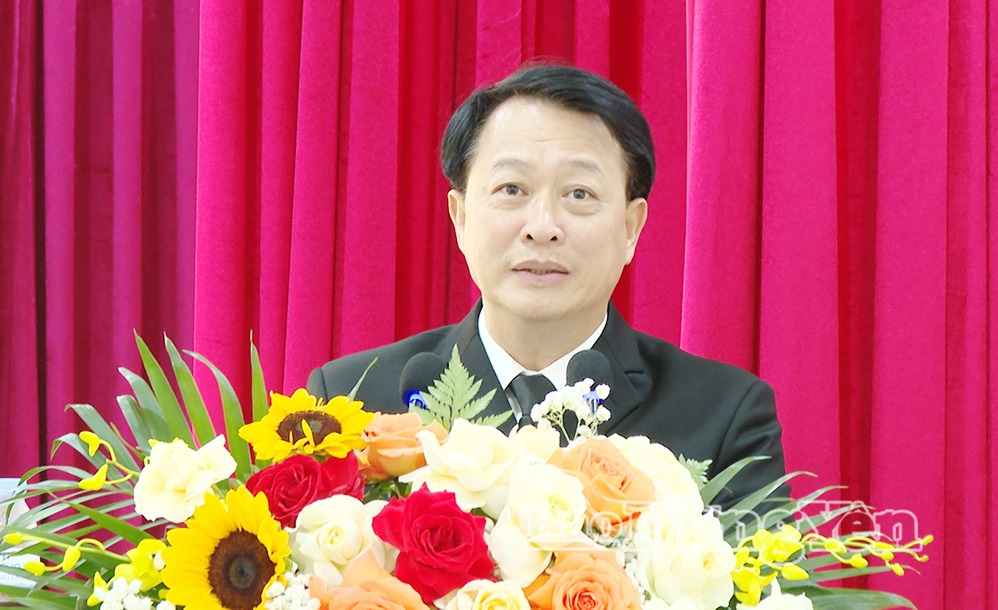 Đồng chí Nguyễn Xuân Sơn, Chánh án TAND tỉnh Hưng Yên phát biểu nhận nhiệm vụ.
