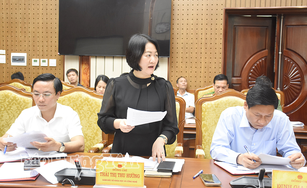 Lãnh đạo Sở Khoa học và Công nghệ phát biểu tại cuộc họp.