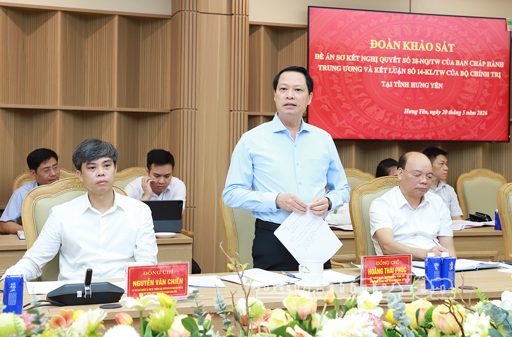 Đồng chí Hoàng Thái Phúc, Ủy viên Ban Thường vụ Tỉnh ủy, Trưởng ban Nội chính Tỉnh ủy phát biểu tại buổi làm việc.
