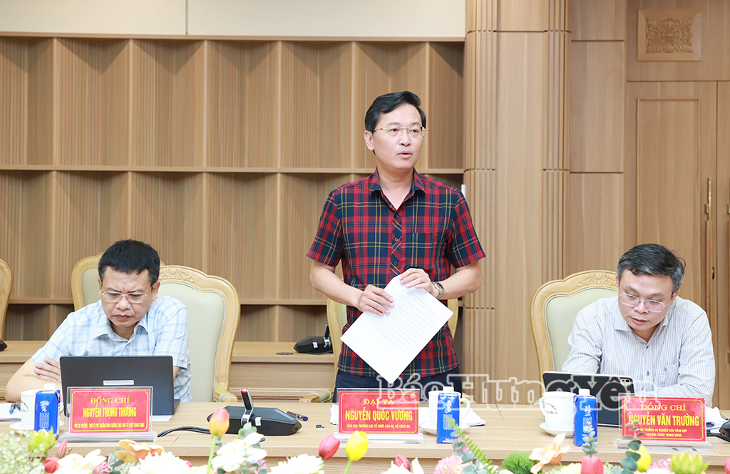 Đại biểu Đoàn khảo sát của Trung ương phát biểu tại buổi làm việc.