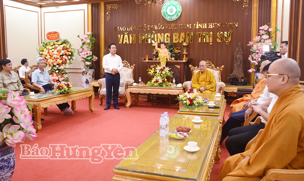 Đồng chí Phạm Quang Ngọc, Ủy viên Ban Chấp hành Trung ương Đảng, Bí thư Tỉnh ủy gửi lời chúc mừng tốt đẹp nhất tới Ban Trị sự Giáo hội Phật giáo Việt Nam tỉnh cùng toàn thể chư tôn đức tăng ni, đồng bào phật tử đón mùa Phật đản an lành, hạnh phúc.