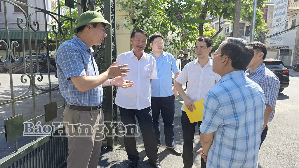 Đồng chí Phó Chủ tịch Thường trực UBND tỉnh Nguyễn Lê Huy kiểm tra trụ sở Thanh tra Sở Giao thông Vận tải Thái Bình (cũ).