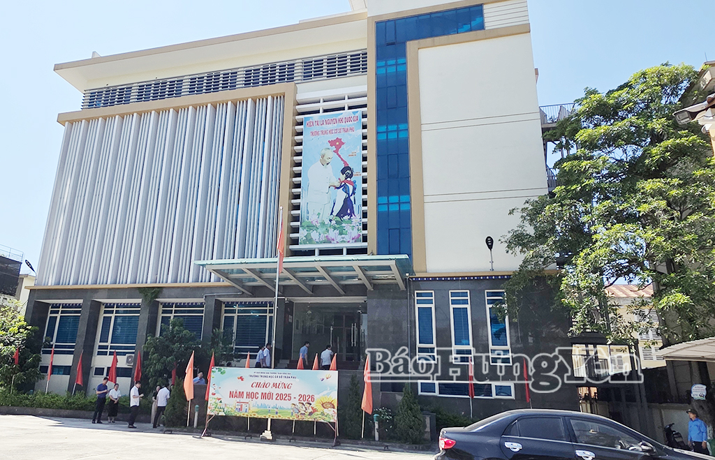 Trường THCS Trần Phú, phường Trần Hưng Đạo tiếp nhận trụ sở các đơn vị sự nghiệp thuộc UBND thành phố Thái Bình (cũ).