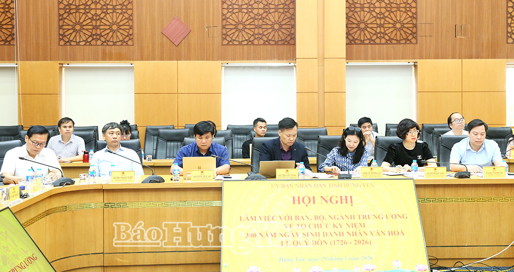 Các đại biểu dự hội nghị. 
