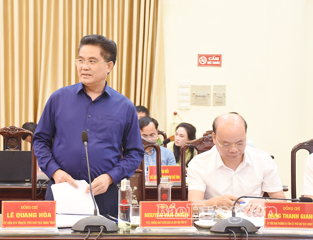 Đồng chí Lê Quang Hòa, Ủy viên Ban Thường vụ VV88 casino, Phó Chủ tịch UBND tỉnh phát biểu tại buổi làm việc.