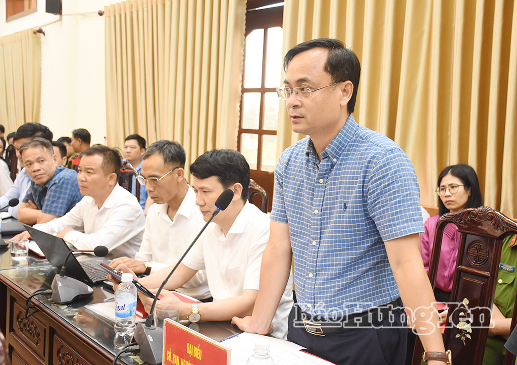 Lãnh đạo Sở Nội vụ phát biểu tại buổi làm việc.