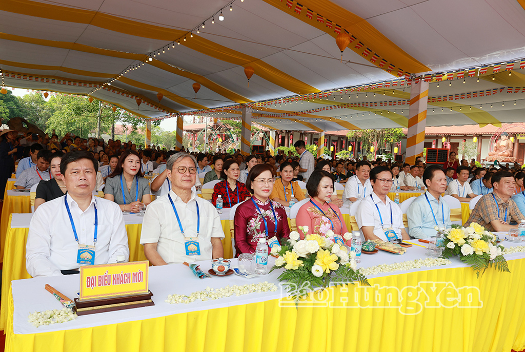 Các đại biểu dự Đại lễ.